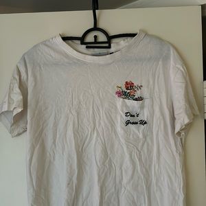 Noisy May t-shirt “don’t grow up” floral pocket print, size XS